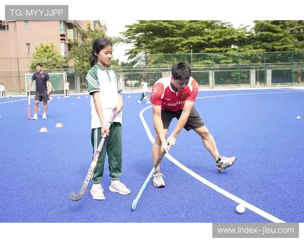 手曲棒垒中心将组建联赛，增加比赛数量以促进手球项目质变