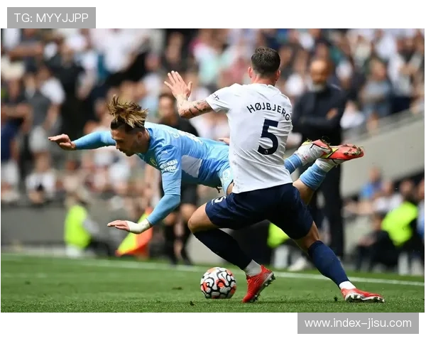 英超争冠白热化，曼城战热刺苦主前利物浦名宿卡拉格修正观点